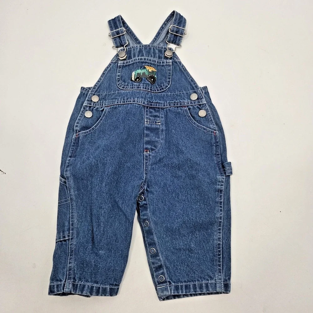 GAP good embroidered